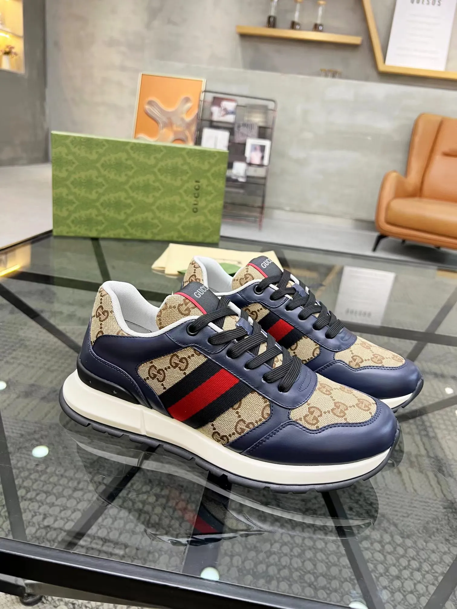 Men's Men's Shoes 💰440 [New Style] 🎍🎍New Style Gucci - Men's Shoes GUCCI [Lightning] The latest shoes are shipped. Original quality, fashionable, made of special materials, sheepskin lining, brand new packaging. The foot feels super comfortable and the workmanship is impeccable. Size: 38-45